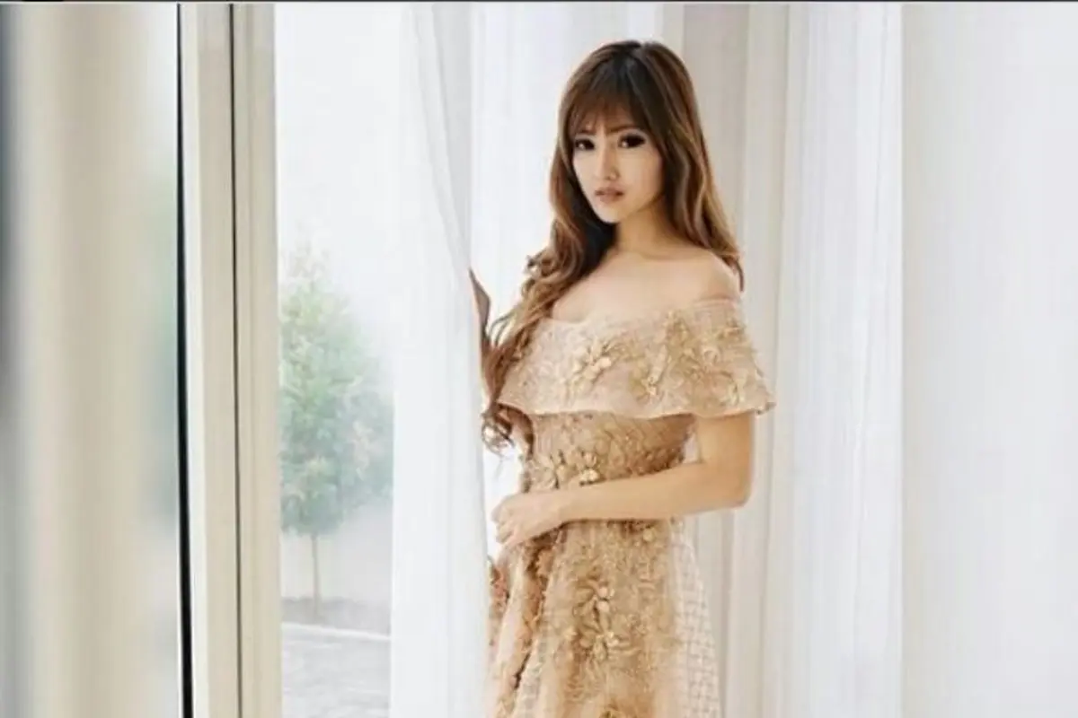 [Bintang] 5 Fakta dan Potret Cantik Astrid Ellena, Anak Pengacara Setnov