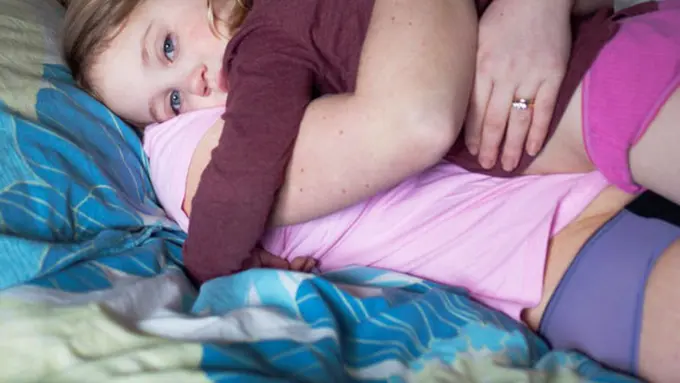 13 Foto Ini Bukti Bahwa Cinta Sejati Hanya Dimiliki Seorang Ibu