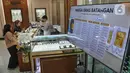 Dalam dua hari terakhir, harga emas baik produksi Antam, UBS maupun Galeri24 yang dijual di Pegadaian mengalami penurunan. (Liputan6.com/Angga Yuniar)