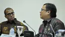 Menteri Keuangan Bambang Brodjonegoro (kanan) saat menghadiri  rapat terbatas  terkait Formulasi Nilai Jual Objek Pajak (NJOP) dan Pajak Bumi dan Bangunan di Istana Kepresidenan, Jakarta, Rabu (1/4/2015). (Liputan6.com/Faizal Fanani)