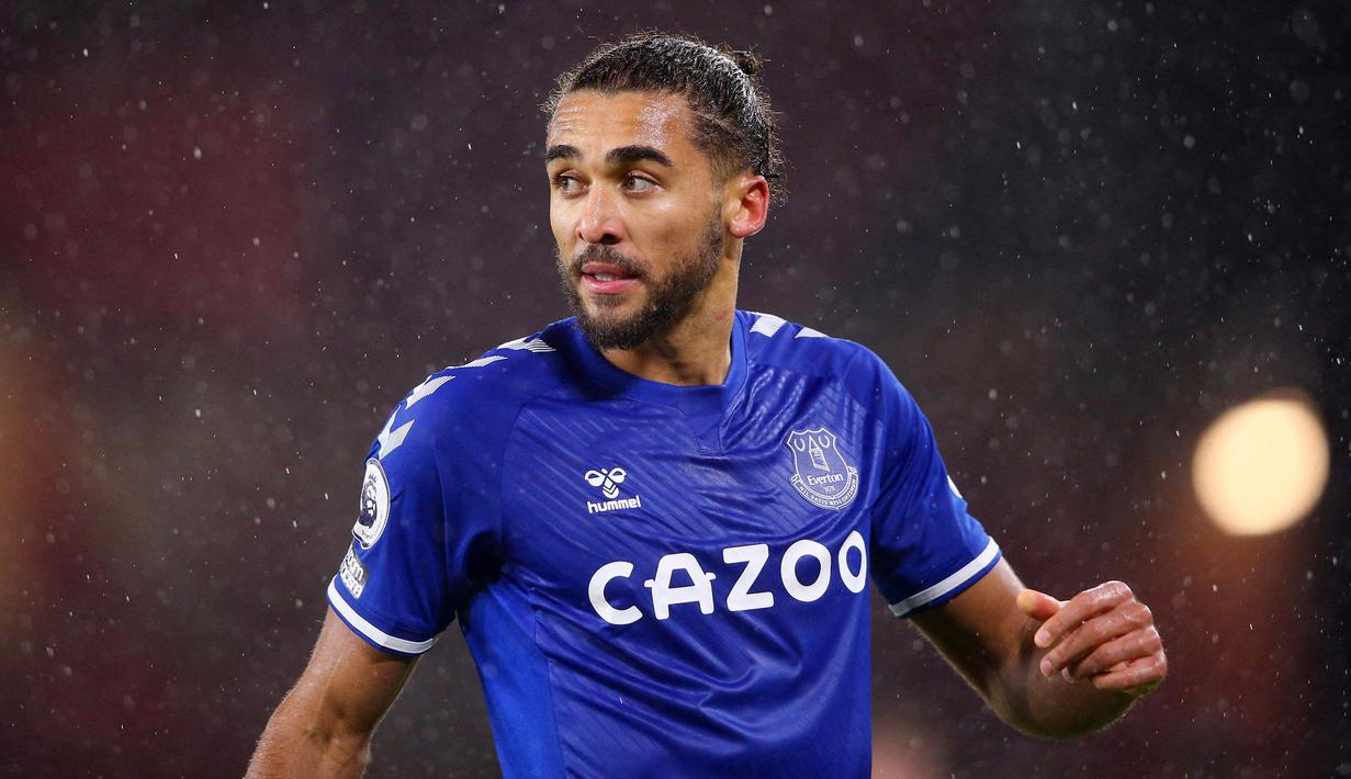 Dominic Calvert-Lewin - Penyerang Everton ini memang sedang menurun performanya lantaran cedera yang dialaminya. Dia baru mencetak tiga gol dari delapan laga. Kendati demikian, Calvert-Lewin masih tetap dianggap striker yang cukup berbahaya di Liga Inggris. (AFP/Pool/Alex Livesey)