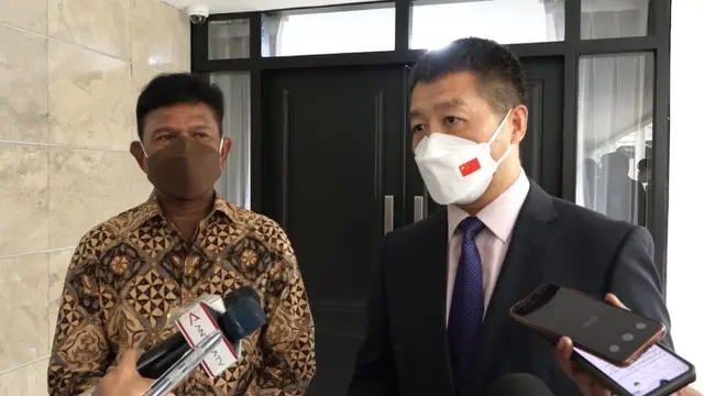 Menkominfo Johnny G Plate dan Dubes China Untuk Indonesia Lu Kang.