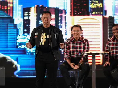 Cagub DKI nomor urut satu, Agus Harimurti Yudhoyono saat memberikan pemaparan pada Debat Cagub DKI Putaran Kedua di Hotel Bidakara, Pancoran, Jakarta, Jumat (27/1). (Liputan6.com/Faizal Fanani)