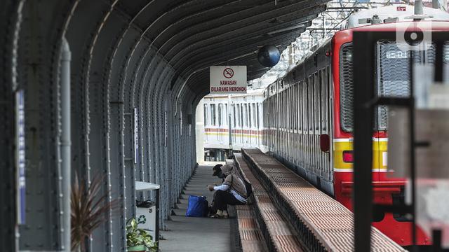 FOTO: Penerapan Protokol Kesehatan di Stasiun Jakarta Kota