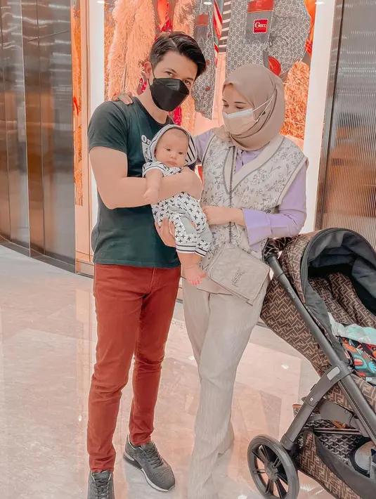 Seperti diketahui, Irwansyah dan Zaskia Sungkar sudah menunggu kehadiran buah hati selama 10 tahun menikah. (Foto: instagram.com/zaskiasungkar15)