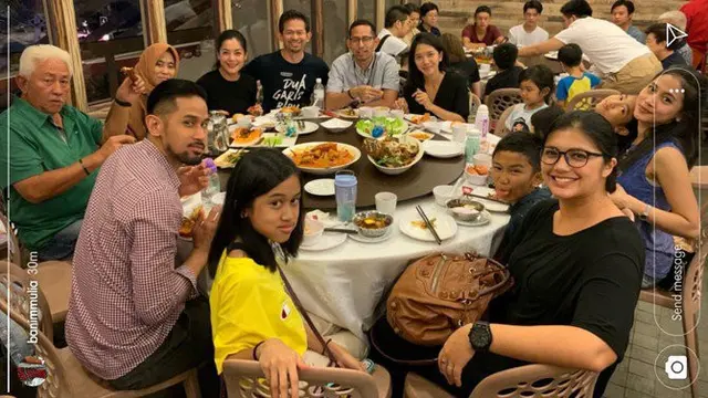 Lulu Tobing dan keluarga besar Bani Mulia