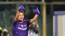 Adem Ljajic (Fiorentina) – Kecewa karena diganti saat pertandingan berlangsung membuat pria asal Serbia ini melontarkan kata kasar ke pelatih. Pertikaian antara pemain dan pelatih ini semakin buruk karena berujung adu fisik. (AFP/Giuseppe Cacace)