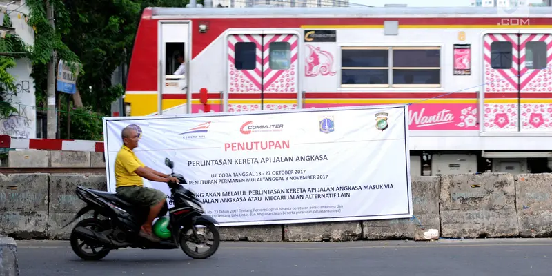 Perlintasan Kereta di Jalan Angkasa Ditutup