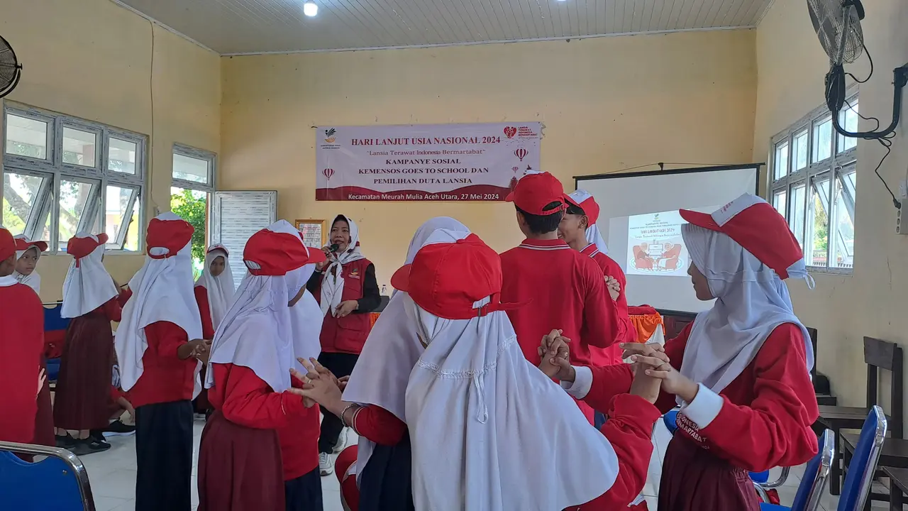 Kemensos Goes to School, Upaya Pemerintah Tanamkan Siswa Peduli Lansia Sejak Dini