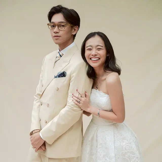 6 Prewedding Terbaru Brandon Salim dan Dhika Himawan, Isyaratkan Pernikahan Makin Dekat