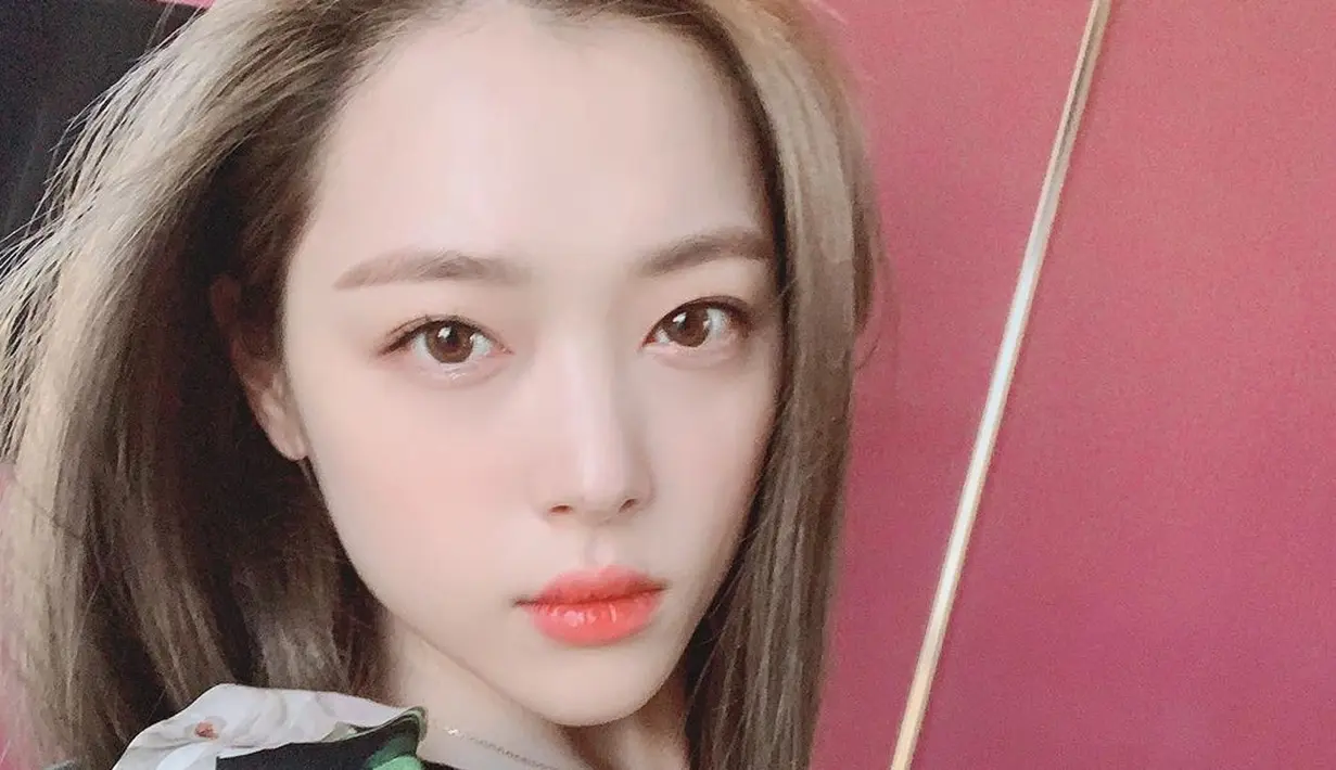 <p>"Sulli akan membintangi reality show. Jadwal syuting dan channelnya masih belum kami tentukan," ujar pihak SM Entertainment. (Foto: instagram.com/jelly_jilli)</p>