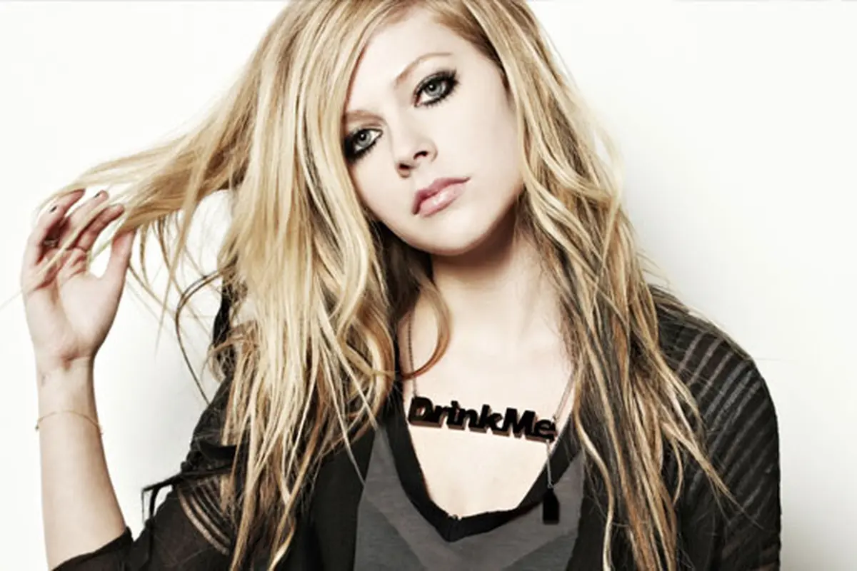 avril-131029c.jpg