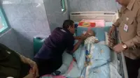 ASI peninggalan sang ibu sebelum meninggal membantu penyembuhan bayi Tsaqif setelah sempat mengalami gagal napas dan koma. (Liputan6.com/Yanuar H)