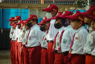 Ilustrasi murid, siswa, pelajar, SD. (Photo by Syahrul Alamsyah Wahid on Unsplash)