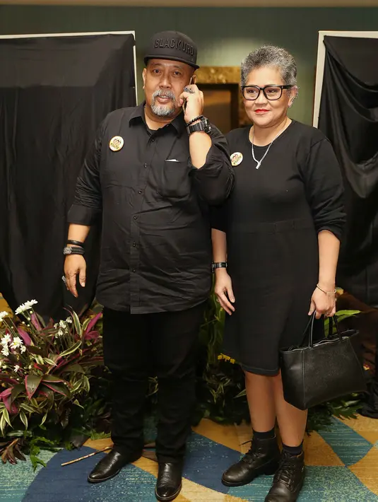 Aktor 60 tahun itu mengaku bahwa sang istri sejak Agustus 2017 divonis dokter menderita kanker paru-paru. Meski ia tak mau menyebut stadium berapa kanker istri tercintanya. (Nurwahyunan/Bintang.com)