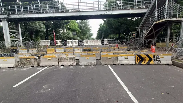 Sejumlah elemen masyarakat dikabarkan akan menggelar demo penolakan kenaikan harga Bahan Bakar Minyak (BBM) hari ini di kawasan patung kuda (Merdeka.com)