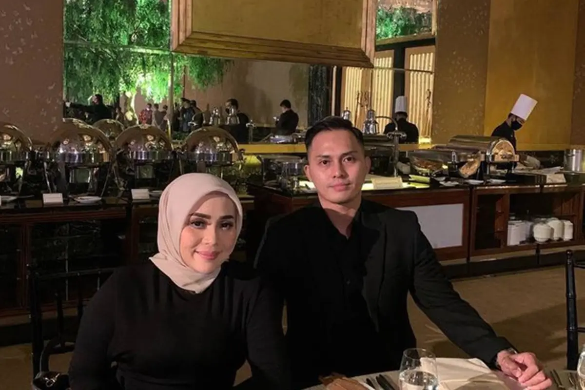 Hapus Foto di Instagram, Ini Momen Manis Muzdalifah dan Fadel Islami