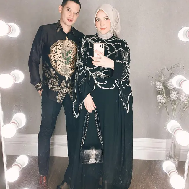 Luangkan Waktu Berdua, Ini 6 Potret Manis Citra Kirana dan Rezky Aditya