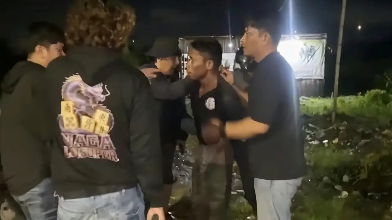 Penangkapan pelaku perampokan di Makassar. (Liputan6.com/Fauzan)