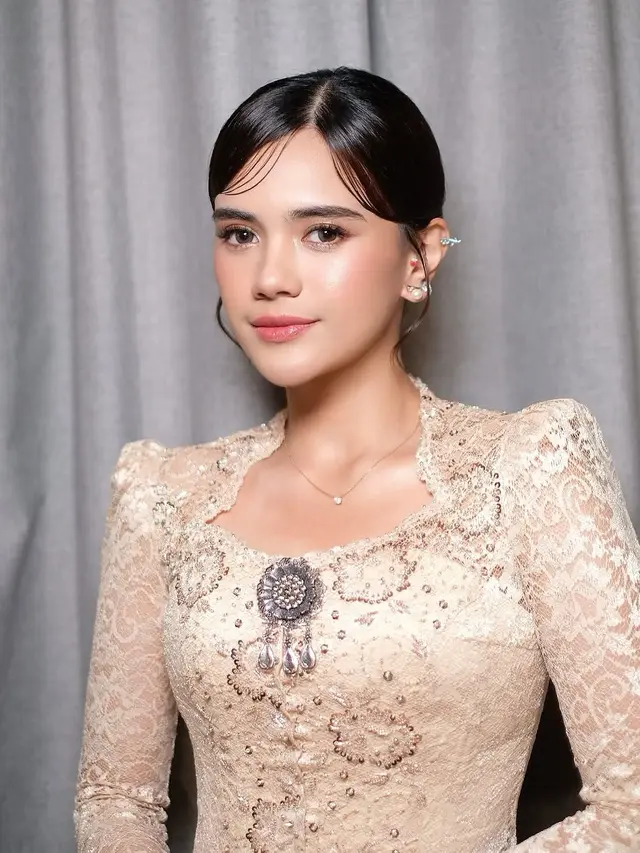 6 Potret Audi Marissa di Pernikahan Ochi Rosdiana, Serasi dengan Anthony Xie