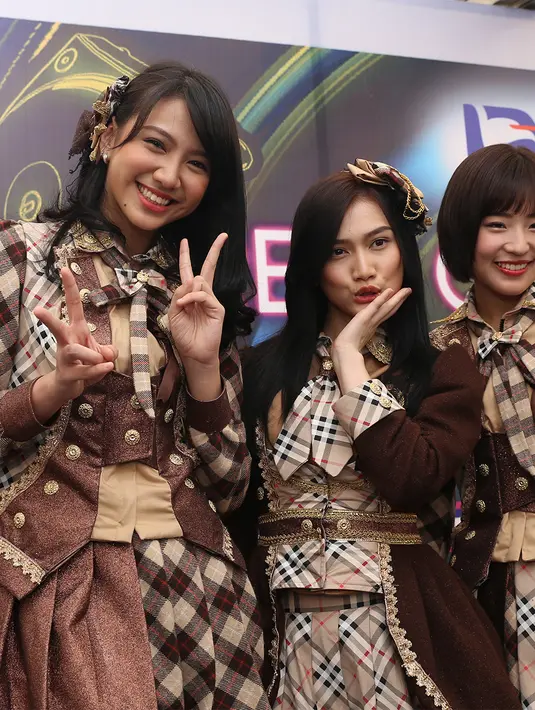 Melody menambahkan, untuk meraih mimpi bersama disini, tidak boleh saling menjatuhkan satu sama lain. Bersaing secara sehat dan saling mendukung. (Andy Masela/Bintang.com)