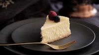 ilustrasi cheesecake/Photo by Tina Guina on Unsplash