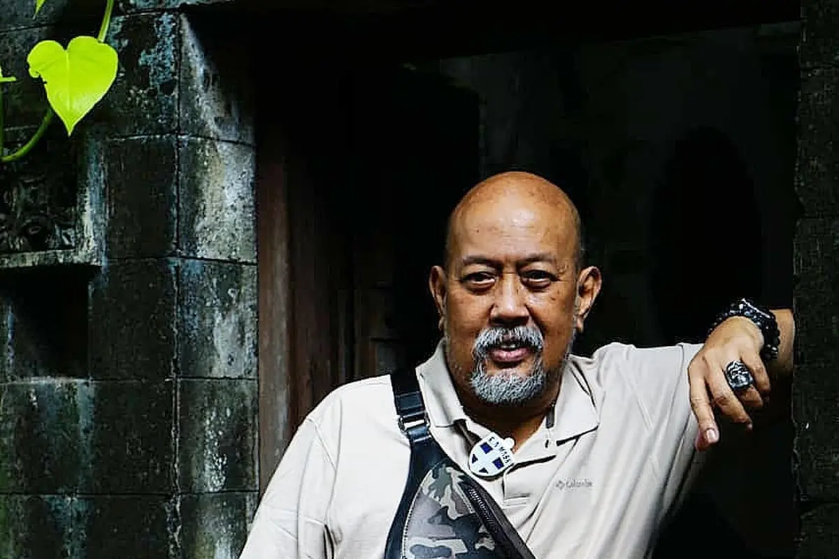 Indro Warkop.
