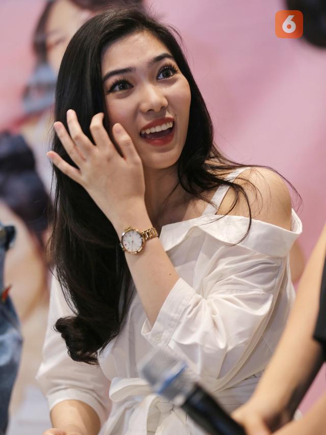 Isyana Sarasvati: Super Junior Ramah Banget - ShowBiz ...
