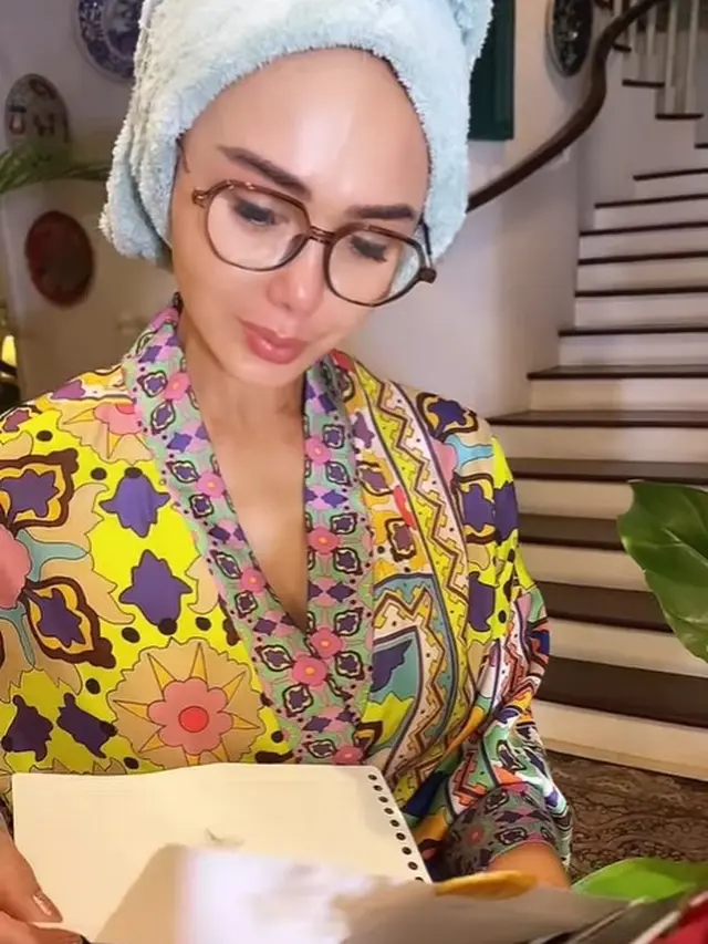 Yuni Shara tampak cantik alami (Instagram/yunishara36)