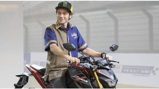 Meet and Greet Valentino Rossi yang diadakan di Bali bersamaan dengan peluncuran 2 motor baru Yamaha menyisakan kesedihan bagi mereka yang tak bisa bertemu dengan sang idola.