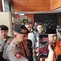 Eks Menag Yaqut Cholil Qoumas Tiba di PN Jakpus, Disambut Selawat Asyghil