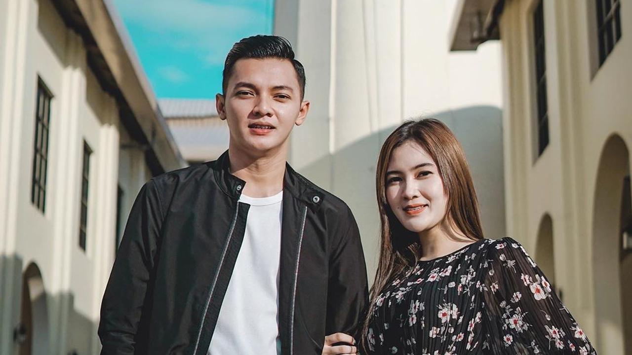 Nella Kharisma dan Dory Harsa. (Foto: Instagram @doryharsa)