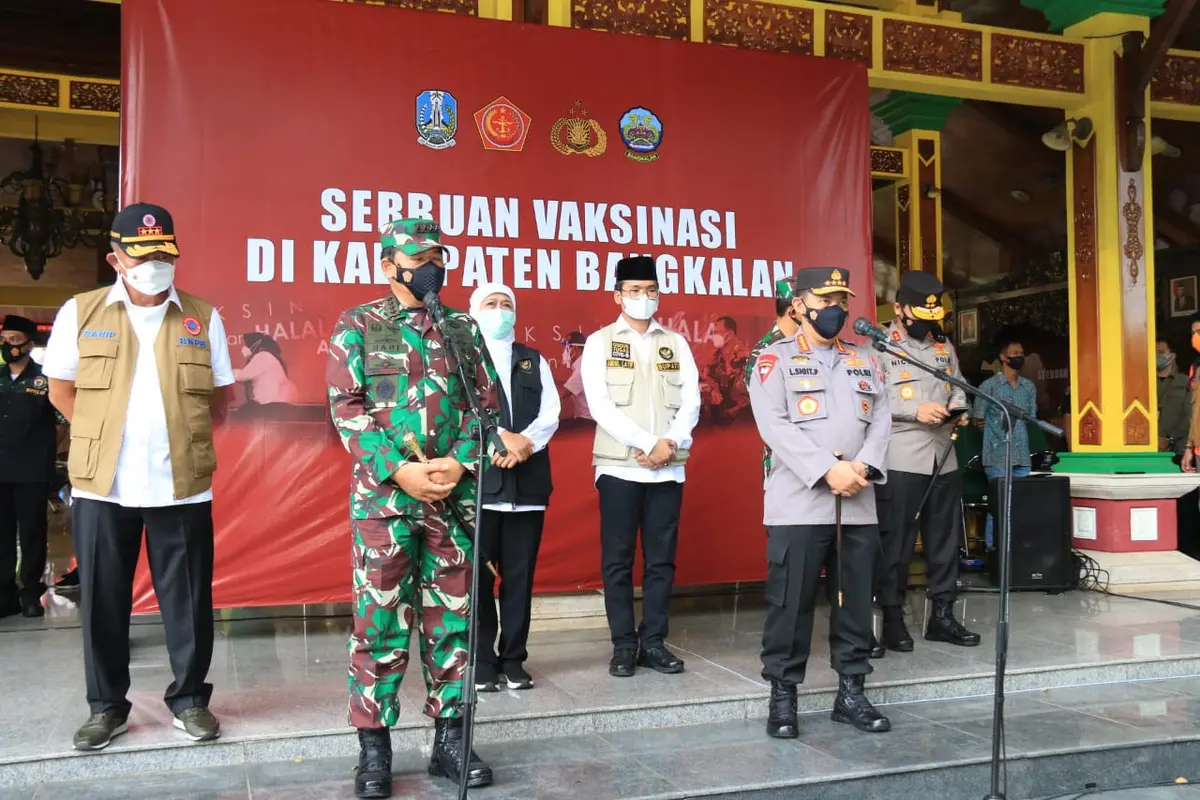 Panglima TNI Marsekal Hadi Tjahjanto dan Kapolri Jenderal Listyo Sigit Prabowo