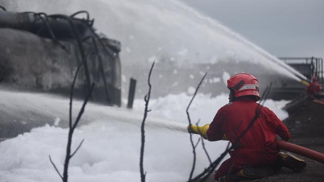Kebakaran di Kilang Minyak Balongan