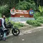 Akses menuju Telaga Tambing, salah satu objek wisata alam di Kawasan Taman Nasional Lore Lindu. (Foto: Rahman Odi).
