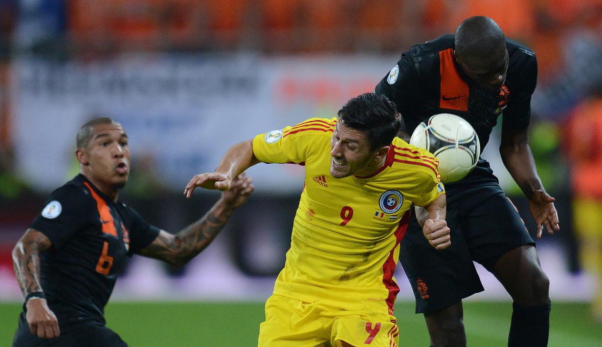 National Arena memiliki kapasitas tempat duduk sebanyak 55.634 bangku. Rekor penonton terbanyak adalah 53.329 saat Timnas Rumania menghadapi Belanda pada kualifikasi Piala Dunia 2014, 16 Oktober 2012. Pertandingan berakhir 4-1 untuk kemenangan Belanda. (AFP/Daniel Mihailescu)