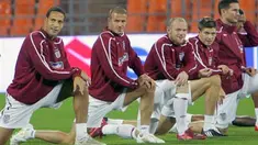 Rio Ferdinand, David Beckham, Wayne Rooney and Frank Lempard have a training session, in Minsk on October 14, 2008, on the eve of their match vs Belarus as part of a 2010 FIFA World Cup qualifier Group 6. AFP PHOTO/VIKTOR DRACHEV