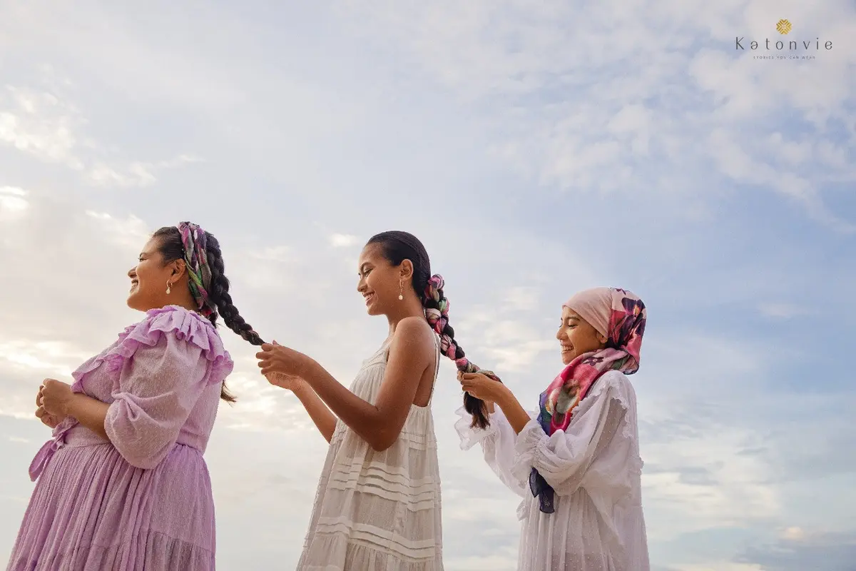 Diary Fimela: Debut Katonvie dengan Angkat Cerita Pilihan Perempuan di Atas Scarf Botani