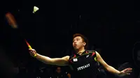 Pebulutangkis tunggal putra Jepang, Kenichi Tago, harus puas menempati tempat kedua setelah gagal menundukkan Jan O Jorgensen (Denmark) di  final Indonesia Open 2014, (22/6/2014). (Liputan6.com/Helmi Fithriansyah)