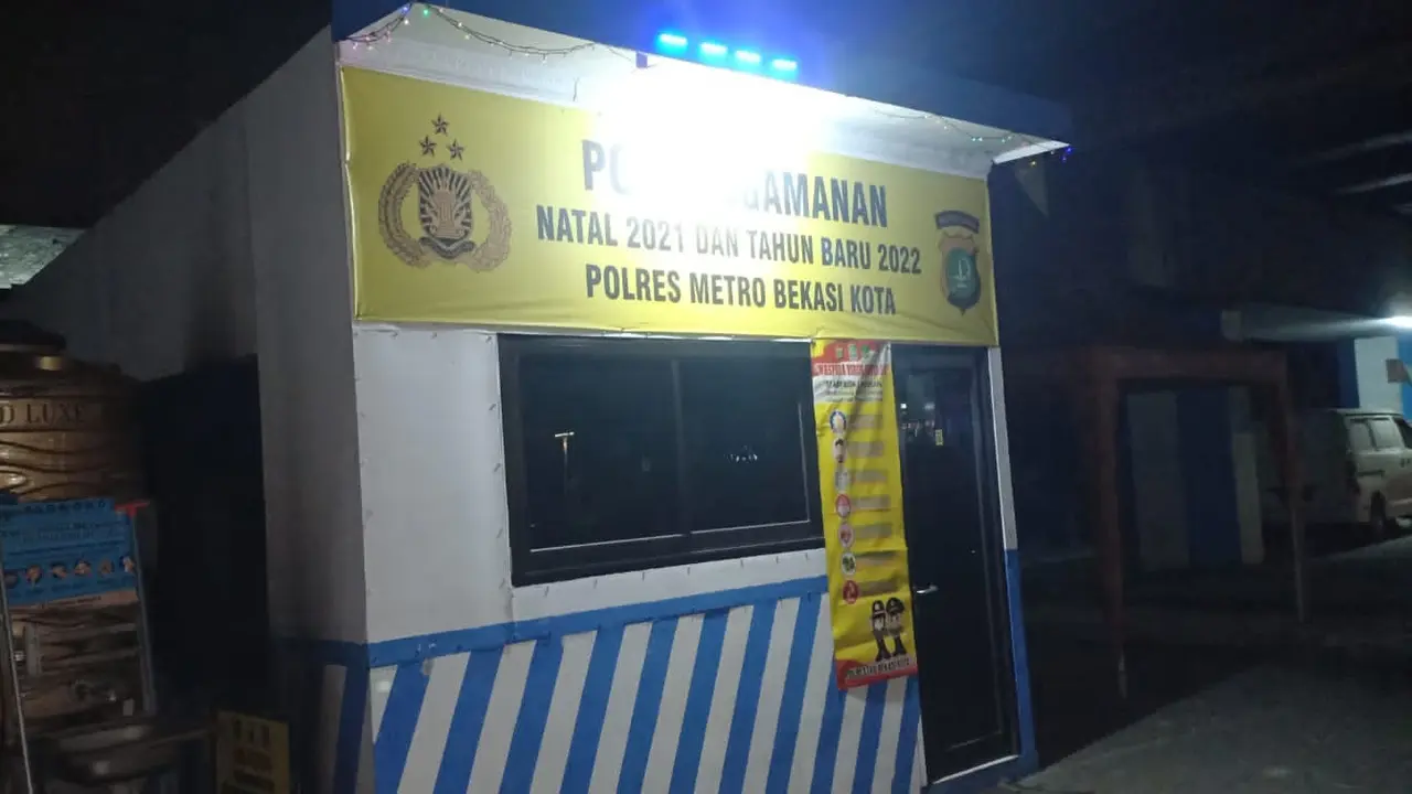 Pos Lalu Lintas di Kolong Tol Jatiwarna Dilempar Bom Molotov