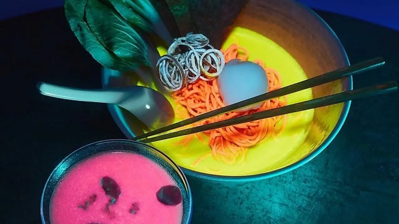 Ramen Glow In The Dark