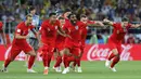 Para pemain Inggris merayakan kemenangan atas Kolombia pada babak 16 besar Piala Dunia di Stadion Spartak, Moskow, Selasa (3/7/2018). Inggris menang 1-1 (4-3) atas Kolombia. (AP/Ricardo Mazalan)