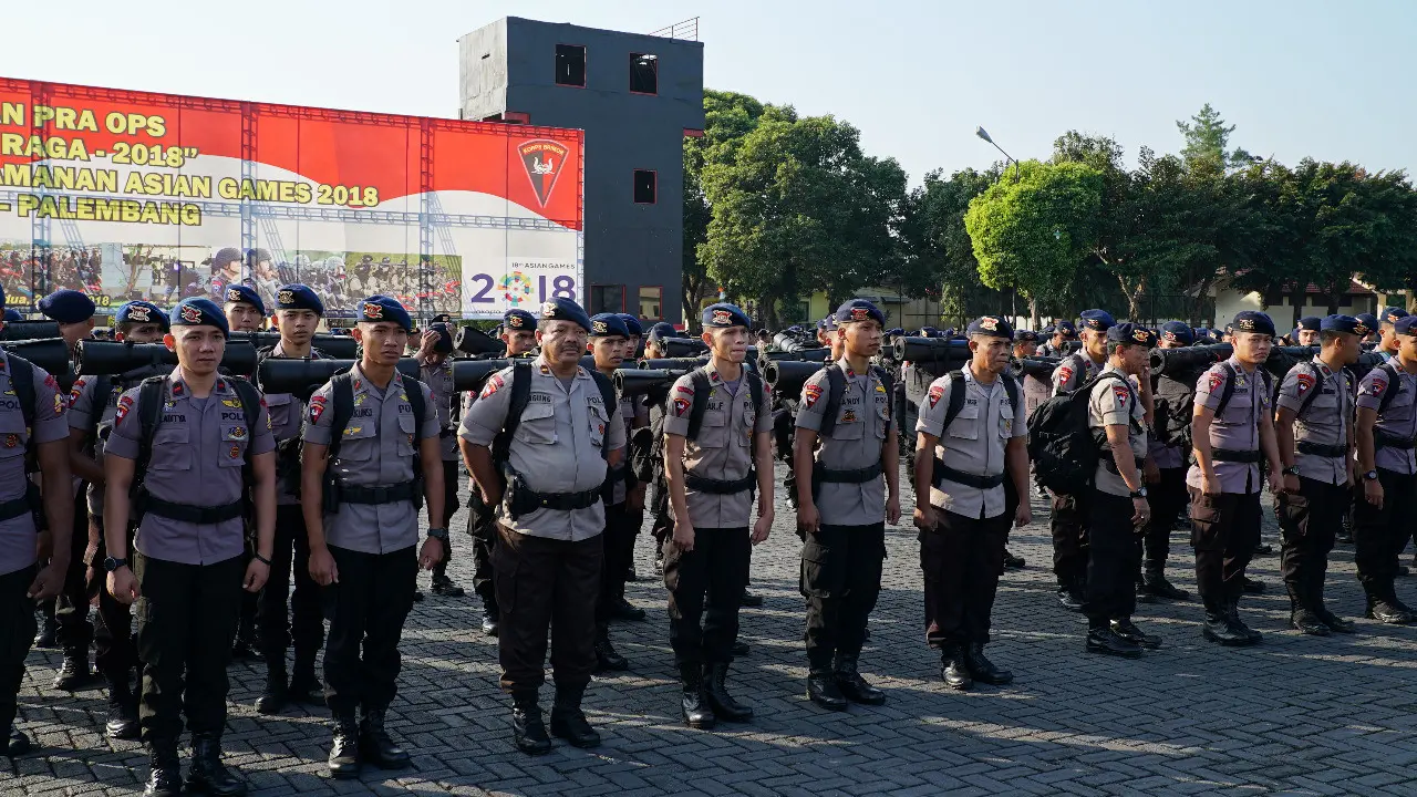 Polri menambah kekuatan personel untuk membantu korban gempa di Lombok, Nusa Tenggara Barat dan sekitarnya. (Foto: Dokumentasi Polri)