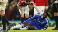 Terkait Kondisi Kurt Zouma, Hiddink Tunggu Hasil Pemeriksaan
