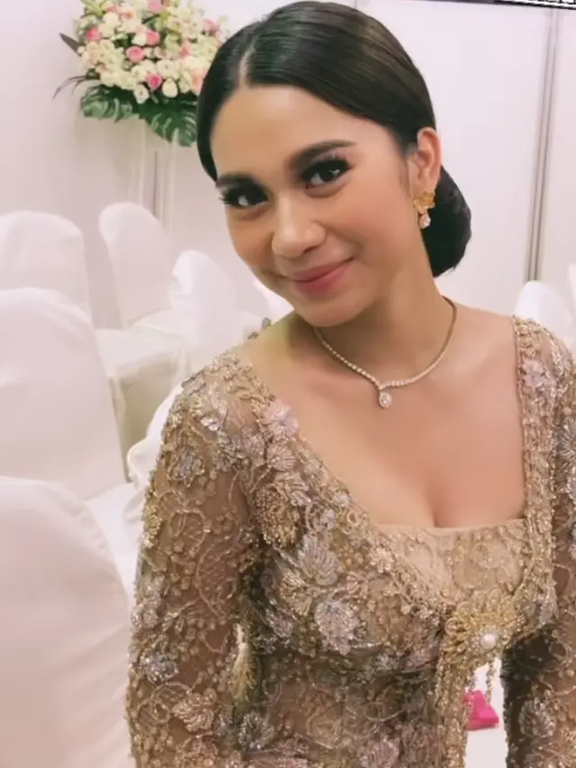 Azizah Salsa Perempuan yang Dinikahi Pratama Arhan