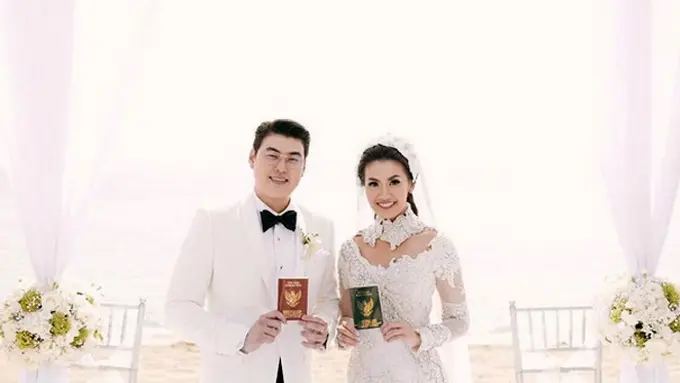 [Bintang] Asty Ananta dan Hendra Suyanto