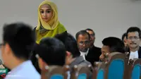 Takut Pingsan, Septy Tak Hadiri Pembacaan Vonis Fathanah