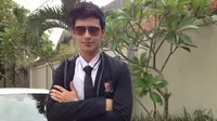 Disebut Mirip Almarhum Ayah Aliando, Ini Komentar Ciccio