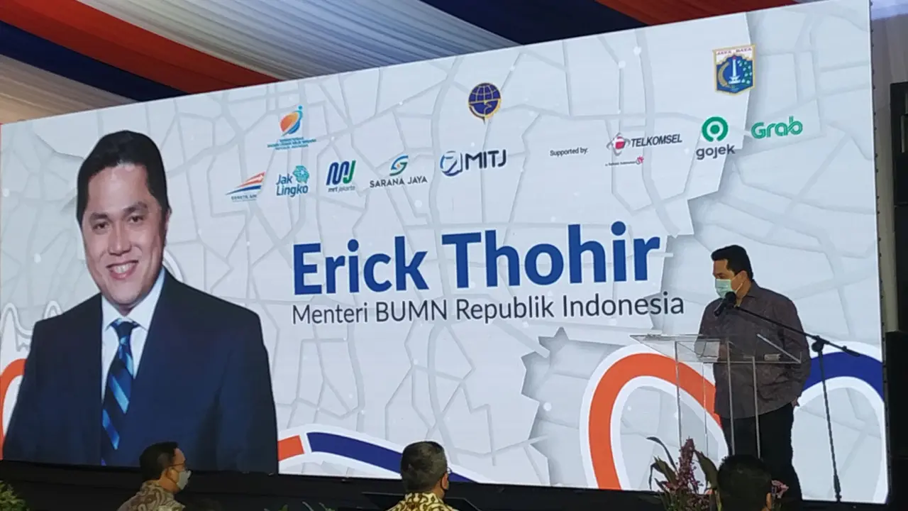 Menteri BUMN Erick Thohir, Menteri Perhubungan (Menhub) Budi Karya Sumadi, dan Gubernur DKI Jakarta Anies Baswedan meresmikan kawasan hasil penataan 4 stasiun terpadu di Stasiun Tanah Abang, Jakarta Pusat, Rabu (17/6/2020).