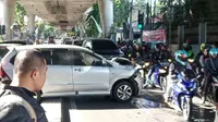 Tabrakan beruntun di Jalan Antasari, Jakarta Selatan. (Sumber: Twitter @TMCPoldaMetro)